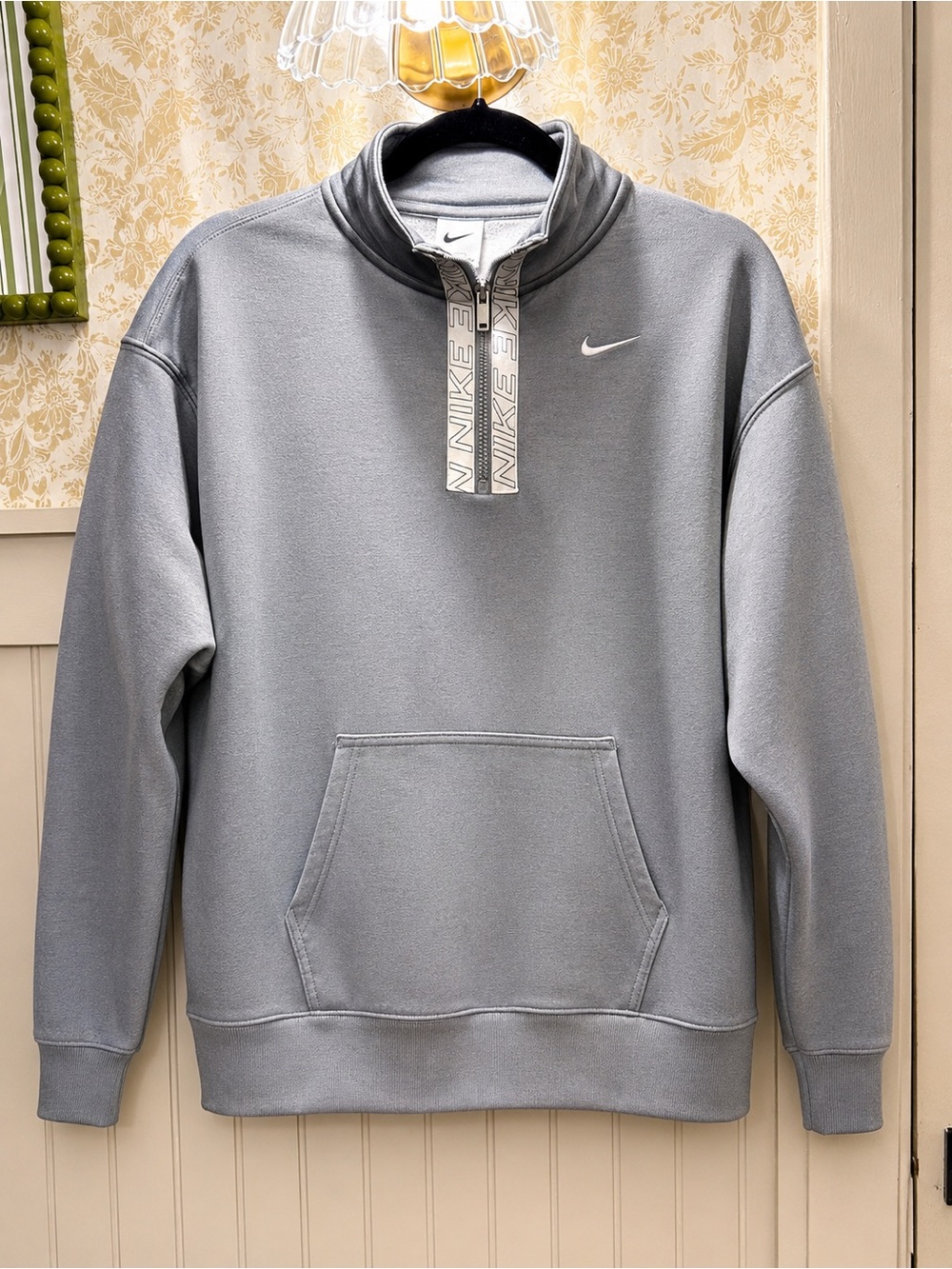 Nike Therma-FIT Gray Quarter Zip Fleece Pullover Sweatshirt Size Small
